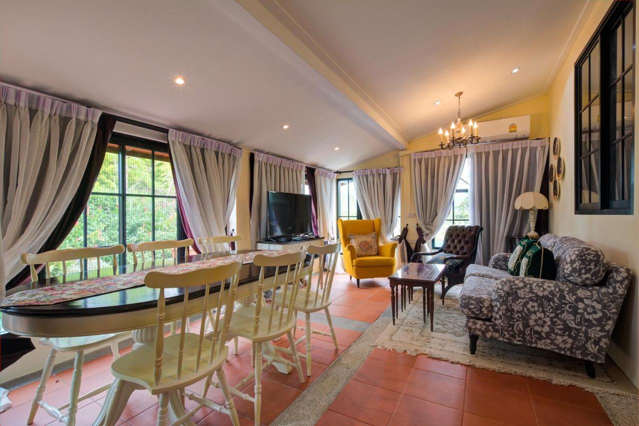 Chateau De Prim Khao Yai Villa